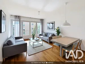 Apartment in Yerres (91330)