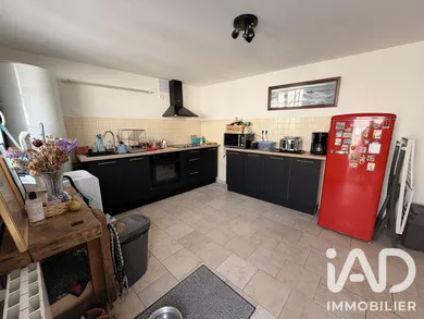 Townhouse in Amboise (37400)