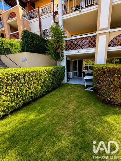 Appartement à Saint-Raphaël (83530)