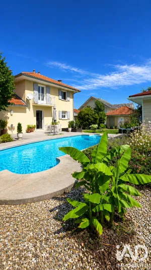 Traditional house in Saint-Pierre-en-Faucigny (74800)