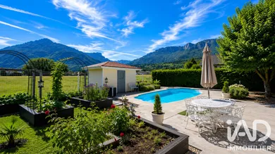 Traditional house in Saint-Pierre-en-Faucigny (74800)
