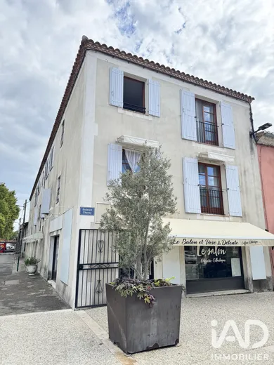 Apartment in Saint-Gilles (30800)