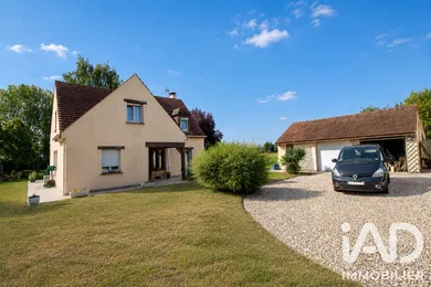 Maison traditionnelle à Richebourg (78550)