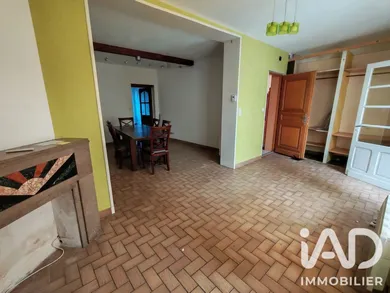 Immeuble à Bruay-la-Buissière (62700)