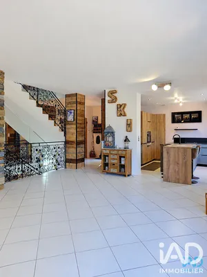 Maison traditionnelle à Tarentaise (42660)