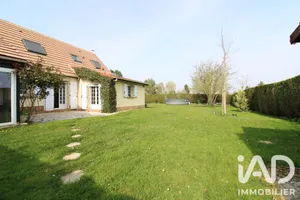 Pavillon à Orvilliers (78910)
