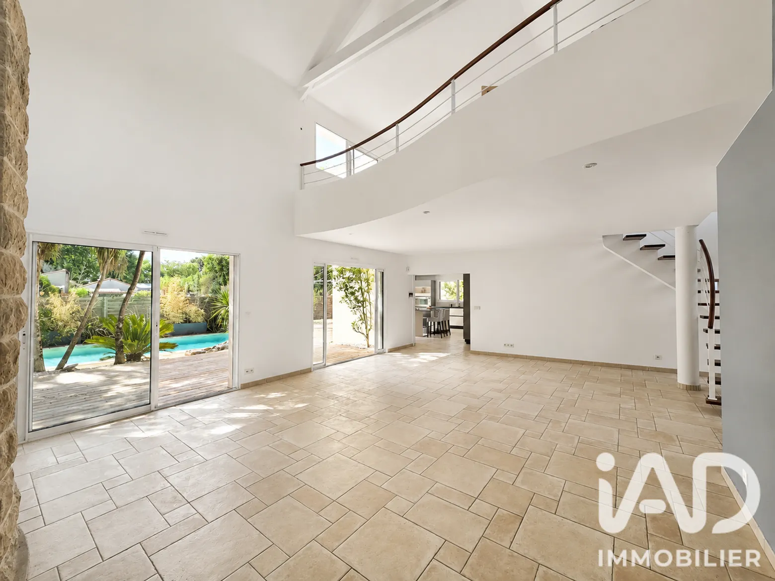 Vente maison à Bouaye (44830) : maison d'architecte 7 pièces 237 m² - 2103280 — 2