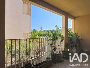 Apartment in Hyères (83400)