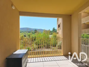 Appartement à Hyères (83400)