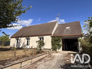 Maison traditionnelle à Marquéglise (60490)