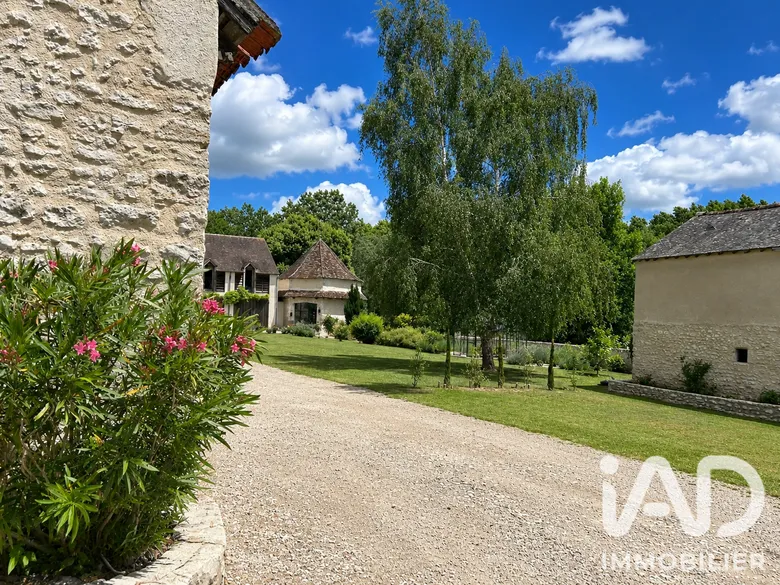 Maison 10 pièces 445 m² · à Beaugency · 445 m² · 1 200 000 €