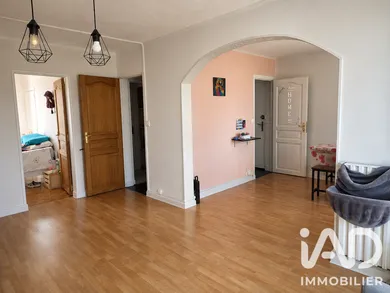 Appartement à Étampes-sur-Marne (02400)