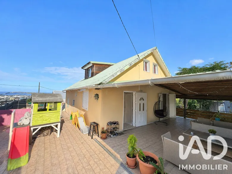 Maison 4 pièces 90 m² · à Saint-Louis · 90 m² · 245 000 €