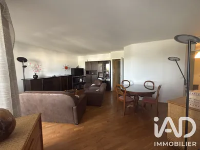 Appartement à Évry (91000)