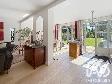House in Vaucresson (92420)