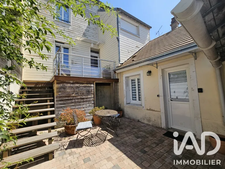Maison 4 pièces 71 m² · à Ménilles · 70,6 m² · 180 000 €