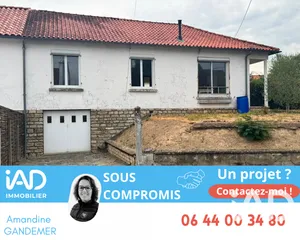 House in La Châtaigneraie (85120)