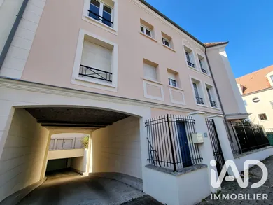 Appartement à Voisins-le-Bretonneux (78960)