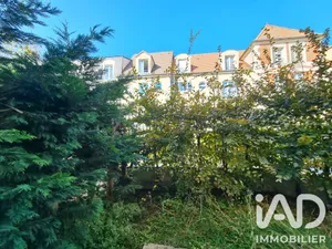 Appartement à Voisins-le-Bretonneux (78960)