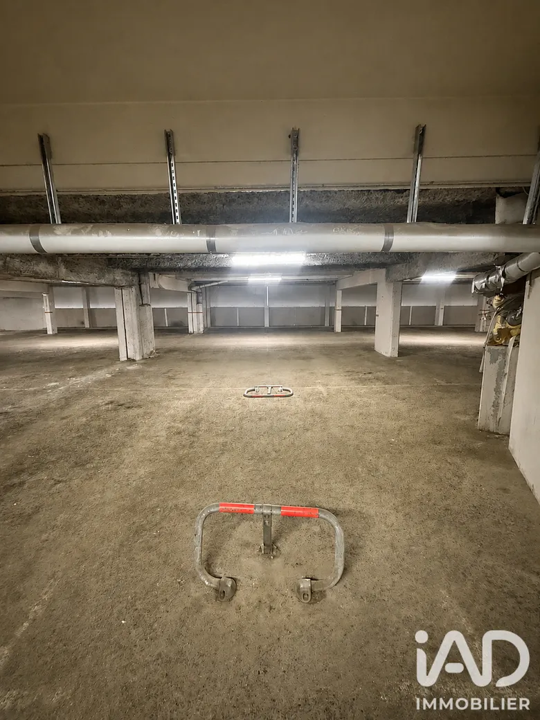 Parking 20 m² · à La Mongie · 20 m² · 25 000 €