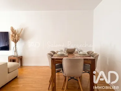 Apartment in Chaville (92370)