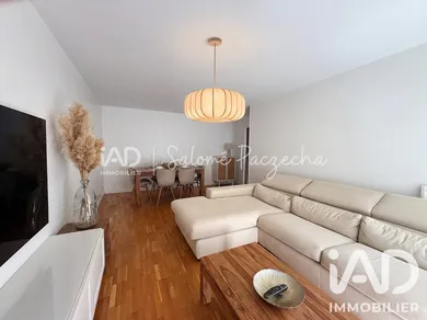 Apartment in Chaville (92370)