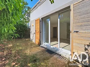 Apartment in Sainte-Geneviève-des-Bois (91700)