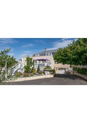Mansion in Melun (77000)