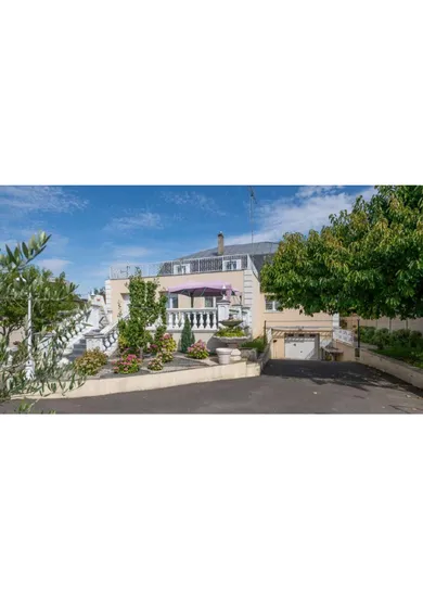 Demeure à Melun (77000)