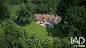 Maison à Clairefontaine-en-Yvelines (78120)