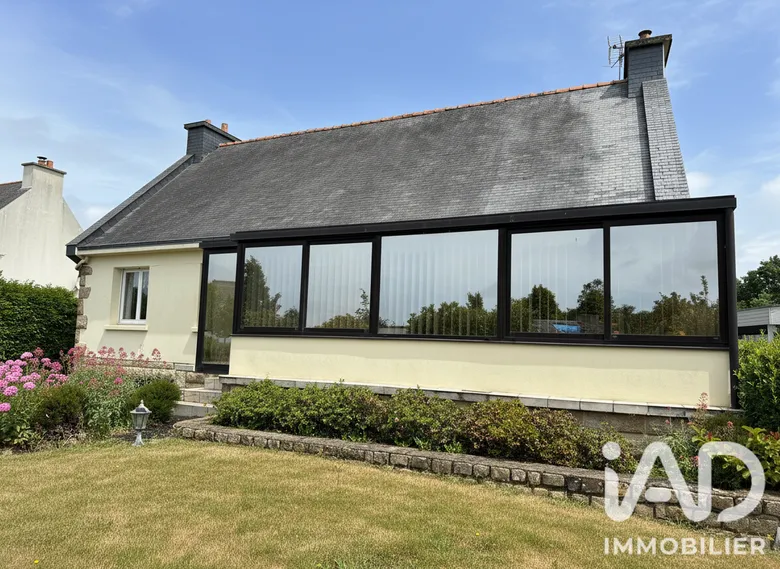 Maison 6 pièces 143 m² · à Hanvec · 143 m² · 273 000 €
