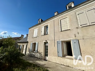 Maison de village à Vernantes (49390)