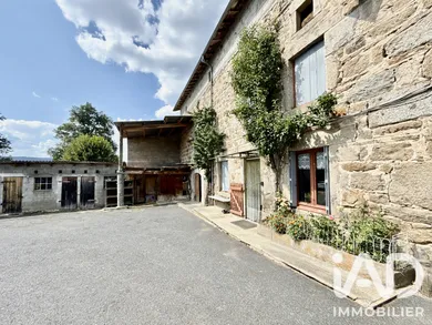 Ferme à Églisolles (63840)