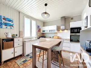 Townhouse in Caudan (56850)