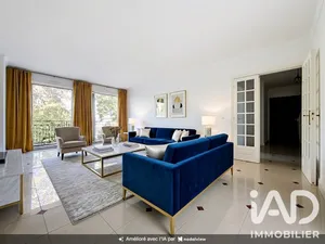 Appartement à Versailles (78000)