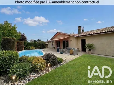 Maison traditionnelle à Loupes (33370)