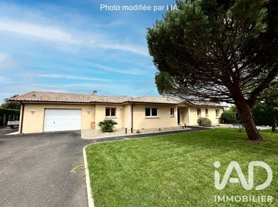 Maison traditionnelle à Loupes (33370)