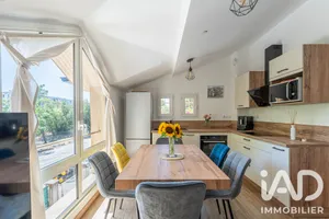 Apartment in Aix-en-Provence (13100)