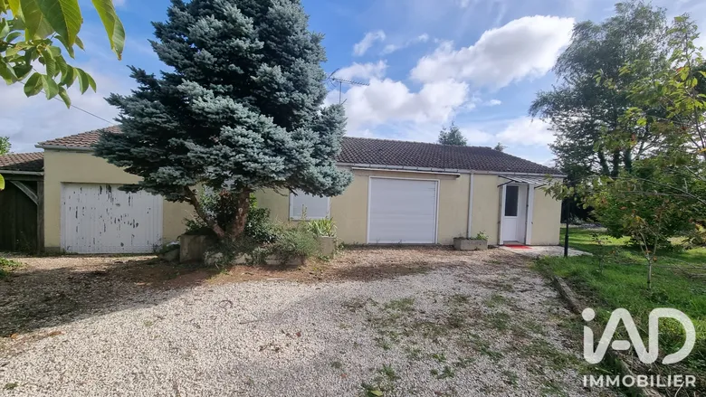 Maison 3 pièces 94 m² · à La Chapelle-sur-Aveyron · 94 m² · 750 €/mois