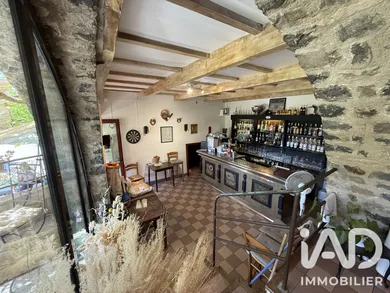 Restaurant in Savoillan (84390)