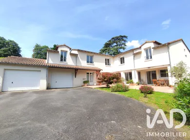Domaine à Verrières (86410)