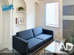 Apartment in Paris (75017)