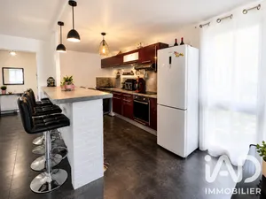 Appartement à Roissy-en-Brie (77680)