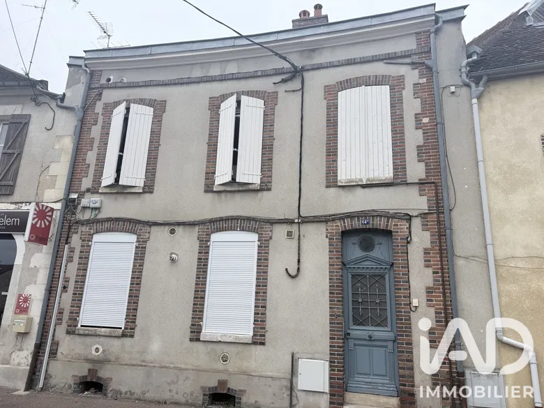 Immeuble 2 pièces 109 m² · à Joigny · 109 m² · 173 000 €