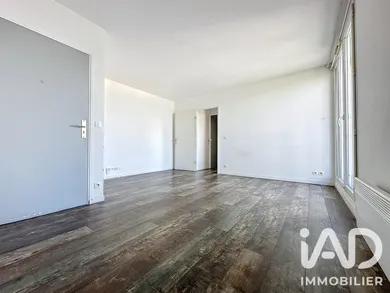 Apartment in Orly (94310)