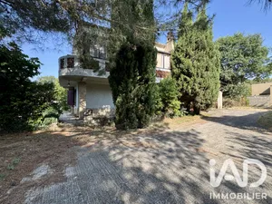 Traditional house in Arpaillargues-et-Aureillac (30700)