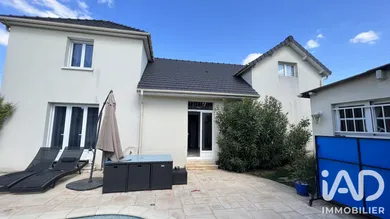 Maison traditionnelle à Morangis (91420)