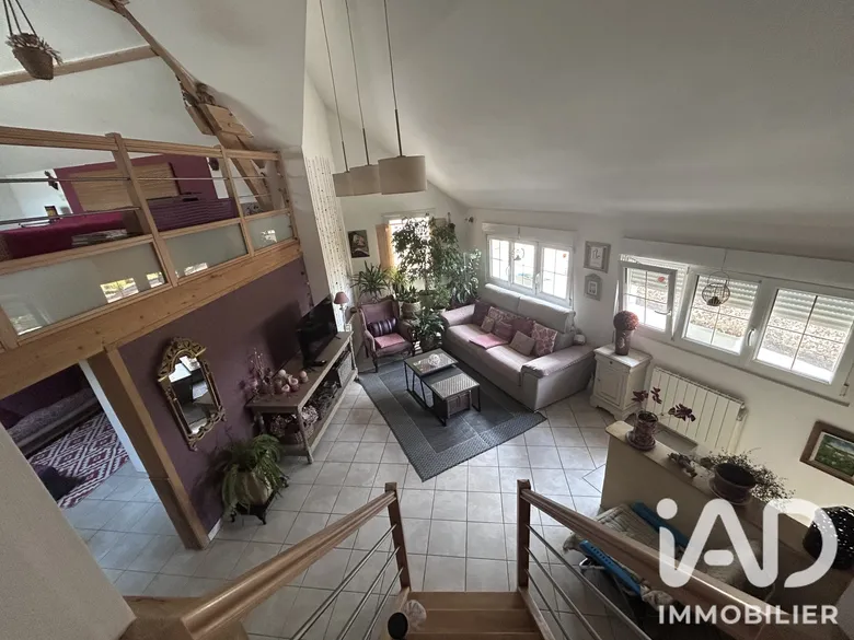 Maison 5 pièces 120 m² · à Villaines-la-Carelle · 120 m² · 137 000 €