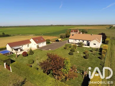 Maison traditionnelle à Château-Landon (77570)