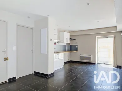 Duplex à Bordeaux (33300)